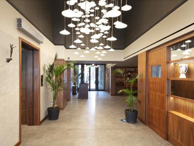 Tower Suites by Blue Orchid - 1