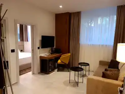The Location - 5