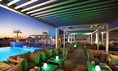Grand Cosmopolitan - 19