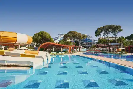 Cornelia De Luxe Resort - 2