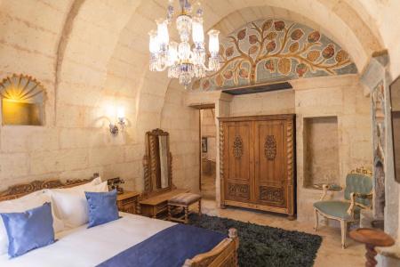 Solo Cave Suites - 34