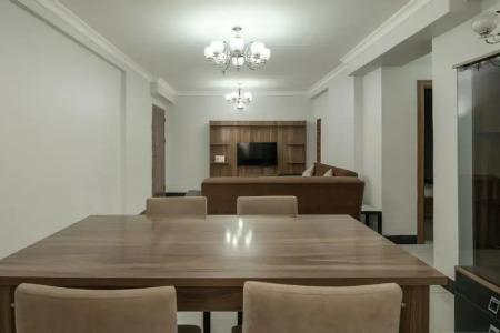 Golden Tulip - 26