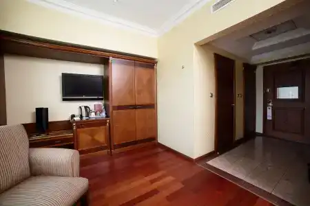 Crowne Plaza Minsk - 58