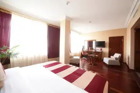 Crowne Plaza Minsk - 29