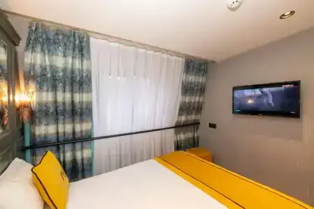Peri Taksim - 14