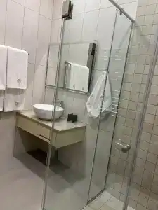 Plaza Viktoria - 76