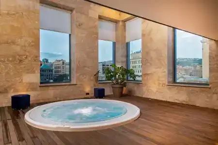 Holiday Inn Yerevan - Republic Square, an IHG - 3
