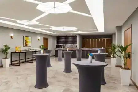 Wyndham Garden - 20