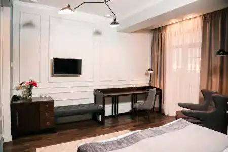 Apsuana Rose - 33