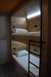 Full House & Capsule Hostel, Rivne - 4