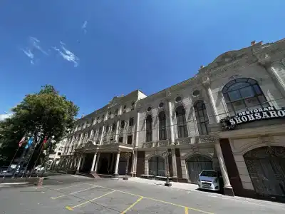 King Plaza - 0