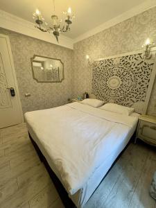 Silver 34 Boutique - 25