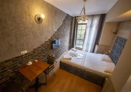 Royal Garden Suite - 26