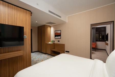 Ramada Encore by Wyndham - 30