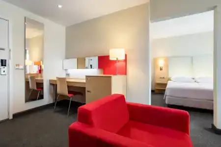 Murmansk Hotel - 128