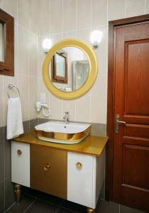 Riverside Garden Resort - 8