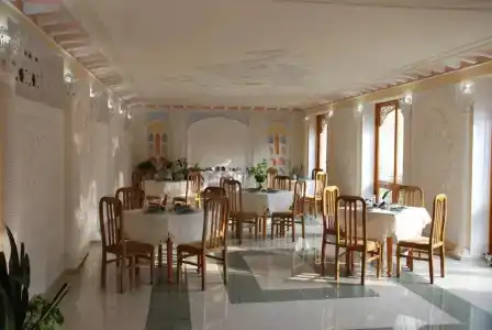 Caravan Serail - 4