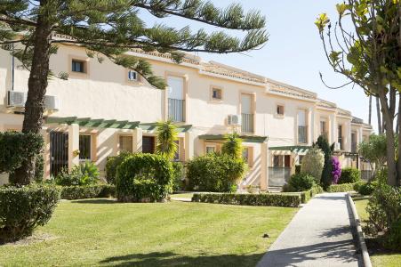 Ramada & Suites by Wyndham Costa del Sol Fuengirola - 5
