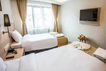 Royal Bosphorus - 36