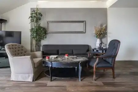 Ansen and Suites - 207