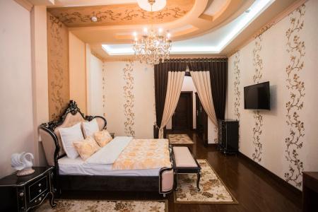 Caravan Castle Boutique - 68