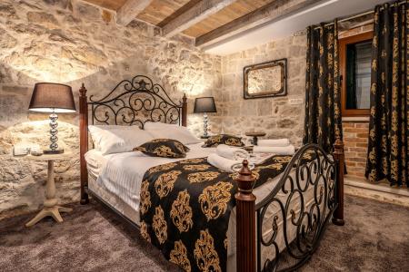 Heritage Palace Varos - Mag Quaint & Elegant Boutiques - 65