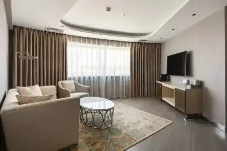 Mövenpick - 25