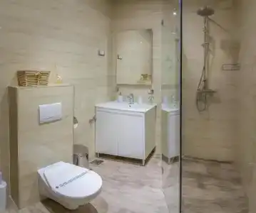 Central Park Residence - 5