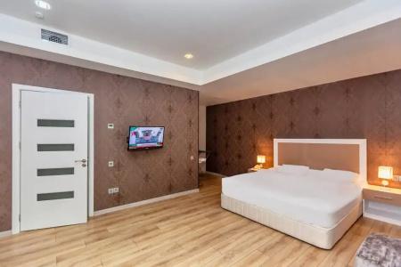 Diplomat Suites - 21