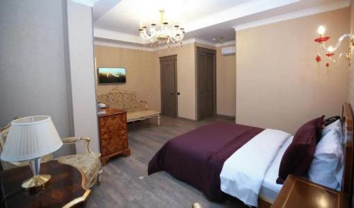 West Inn - 27