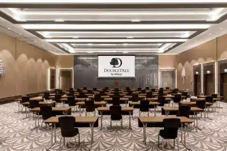 DoubleTree by Hilton Минск - 31