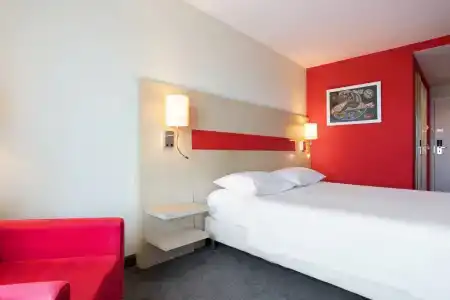 Murmansk Hotel - 122