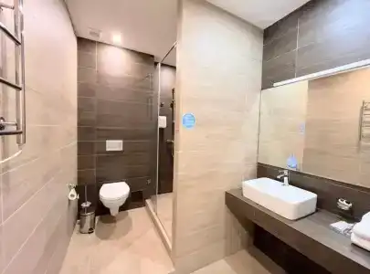 Resident Delux - 36