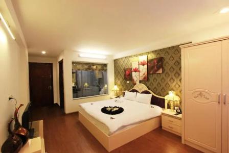 Splendid Star Boutique - 100