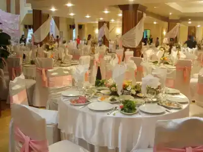 Le Grande Plaza - 8