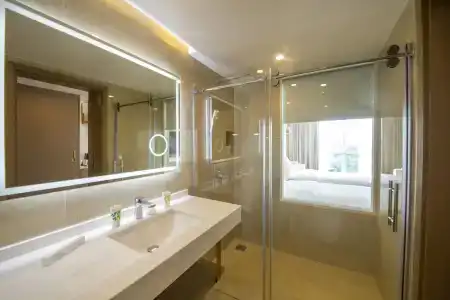 Luxotel Beach Resort & Spa - 8