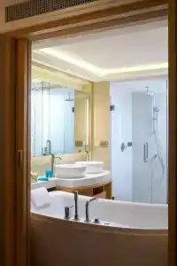 Amari Watergate Bangkok - Sha Extra Plus Certified - 105