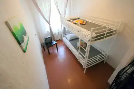 City Hostel - 11