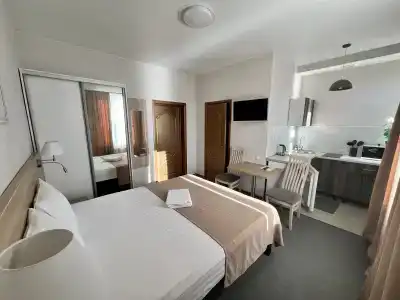 Номера на берегу моря - 60
