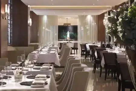 Four Seasons Hotel Moscow - 13