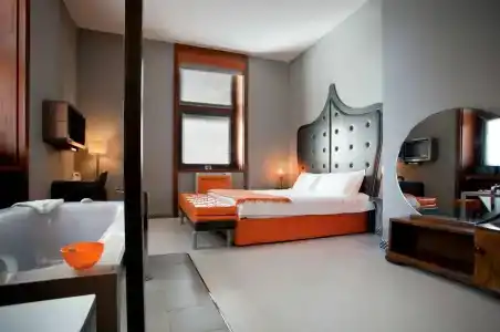 Orange - 38