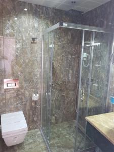 Perapolis - 100
