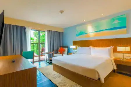 Holiday Inn Phuket Beach - 5