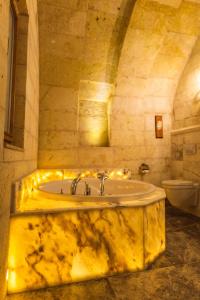 Solo Cave Suites - 49