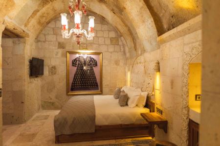 Solo Cave Suites - 86