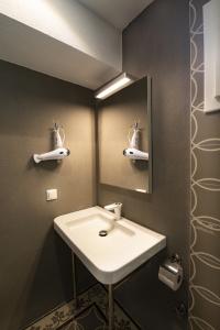 Monat Otel - 34