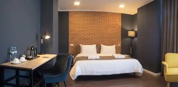 Bricks - 22