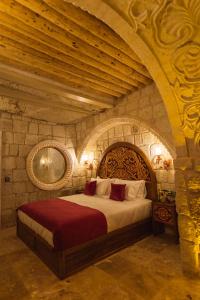 Solo Cave Suites - 126