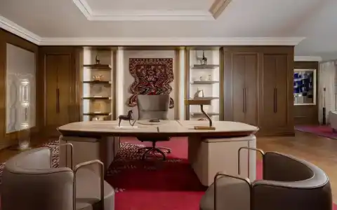 The Ritz-Carlton - 8