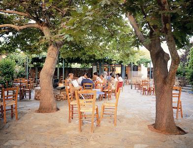 Kernos Beach & Bungalows - 8